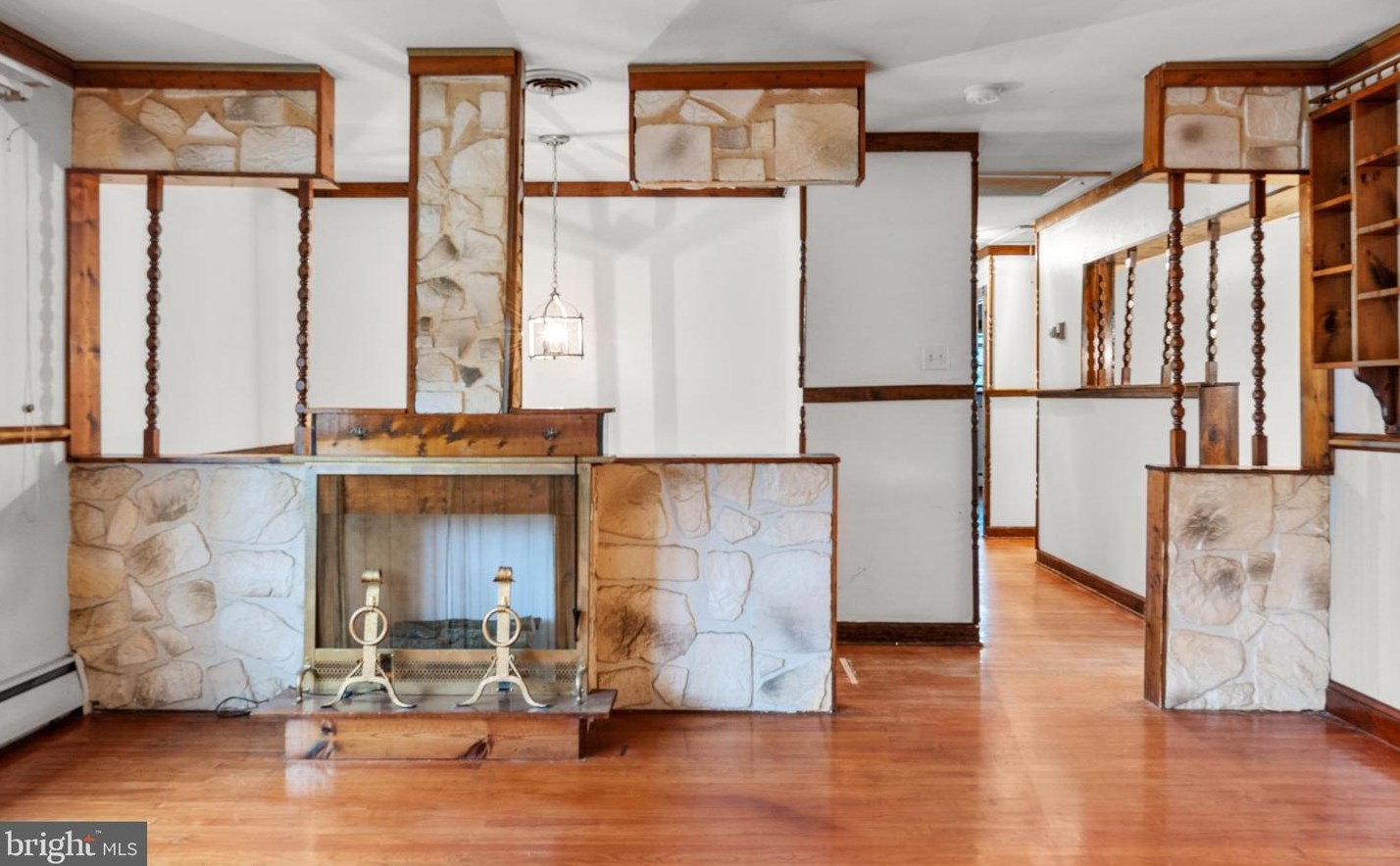 2330 Weir Rd, Chester PA 19014-1641 exterior