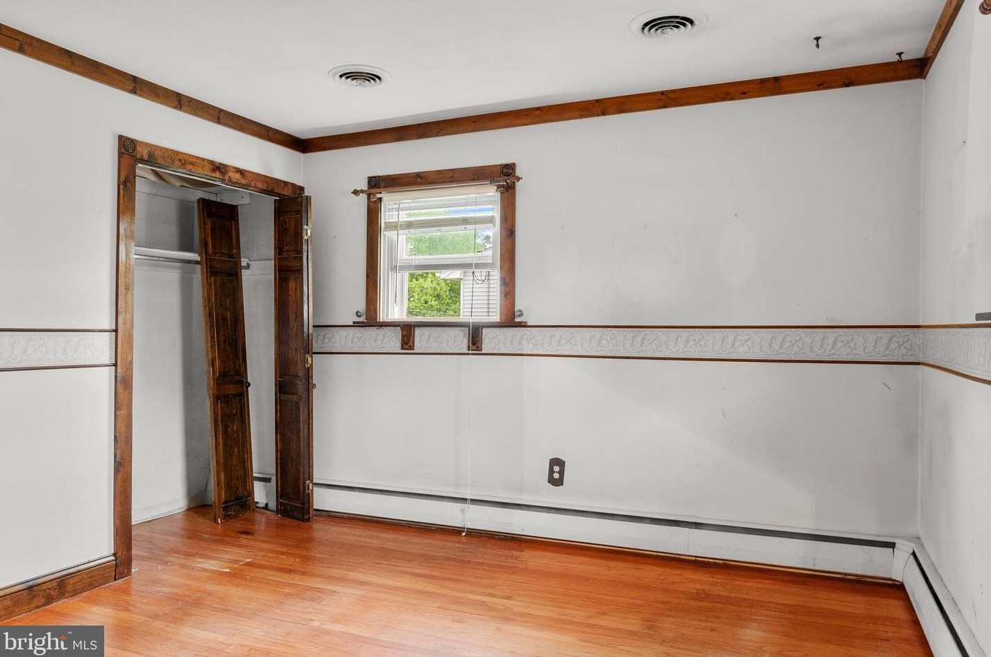 2330 Weir Rd, Chester PA 19014-1641 exterior