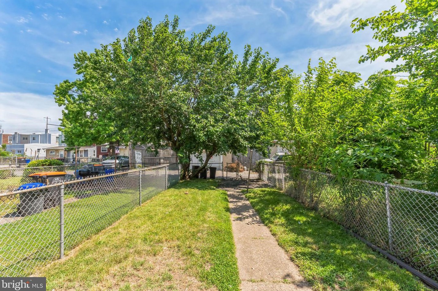 2921 7 St, Chester PA 19013-6016 exterior