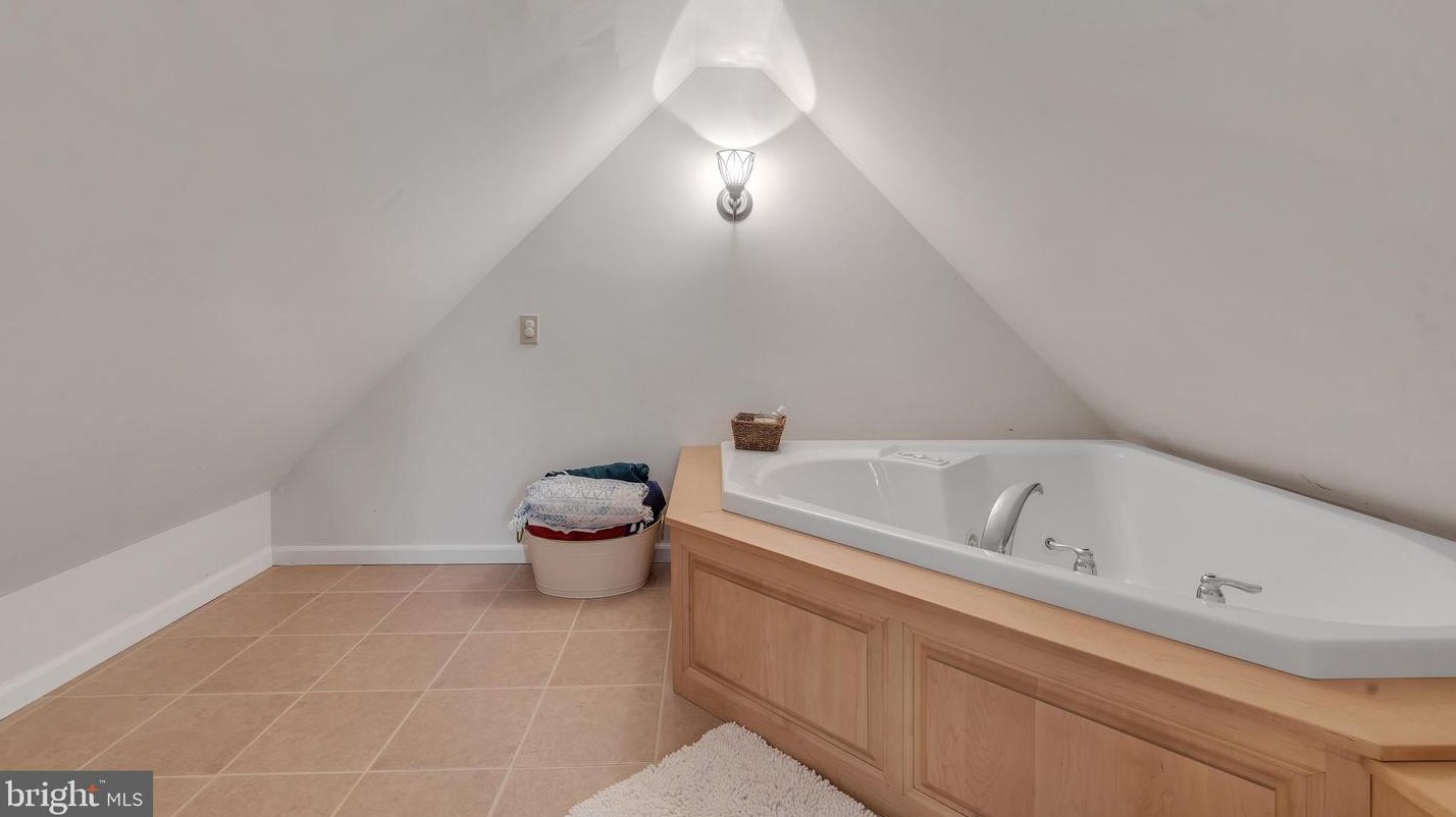 316 Blakeley Rd, Media PA 19086-7229 exterior