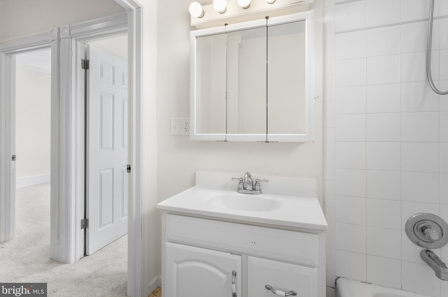 812 St, Darby PA 19023-3925 exterior