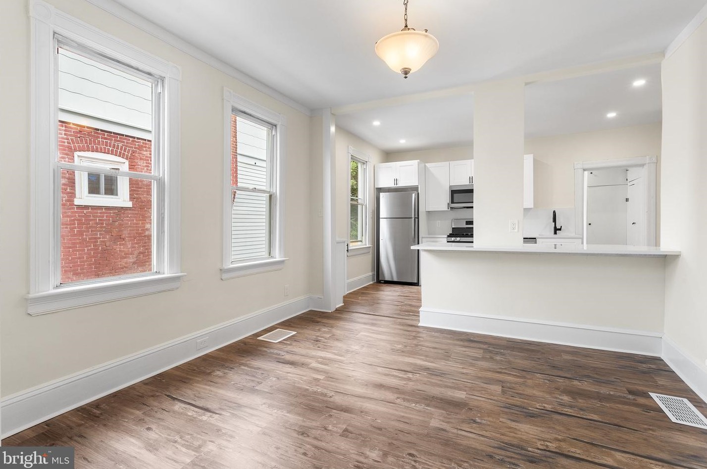 812 St, Darby PA 19023-3925 exterior