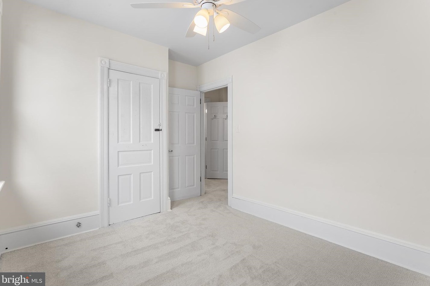 812 St, Darby PA 19023-3925 exterior