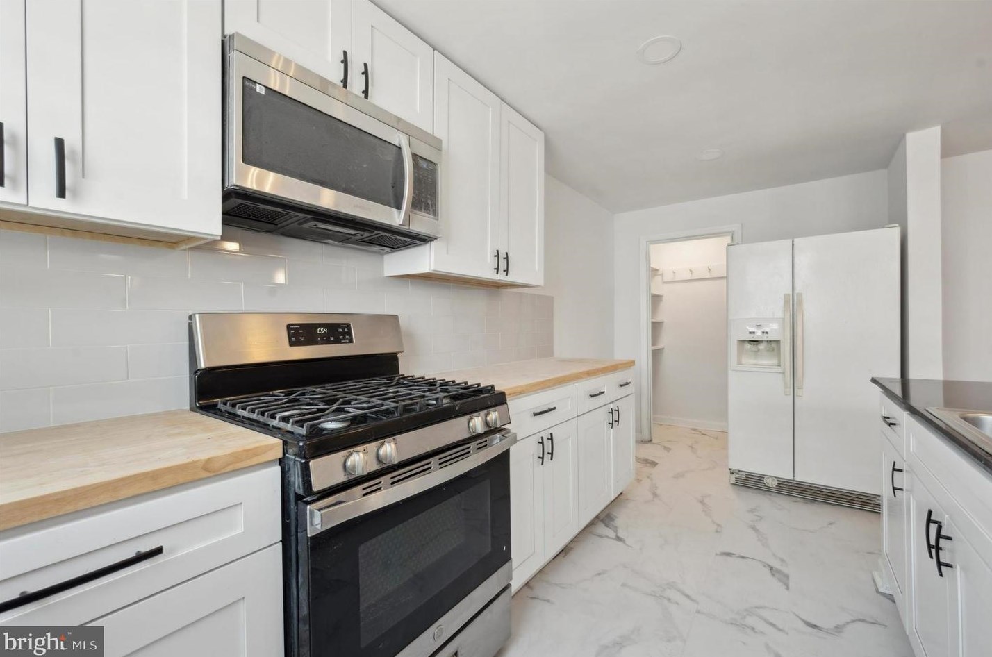 146 Richfield Rd, Upper Darby PA  19082-4109 exterior