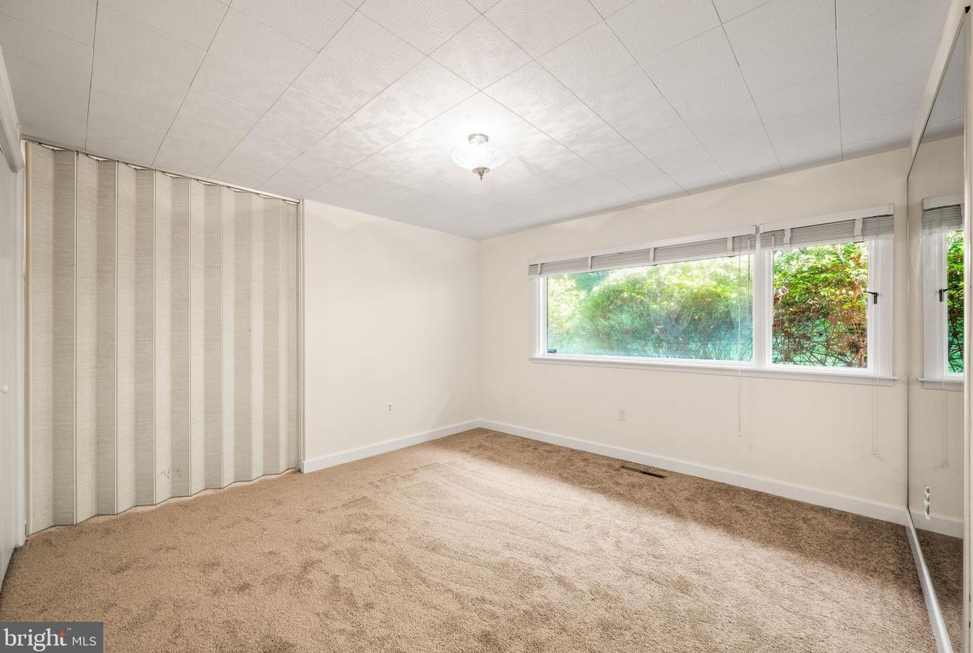 337 Plush Mill Rd, Media PA 19086-6017 exterior