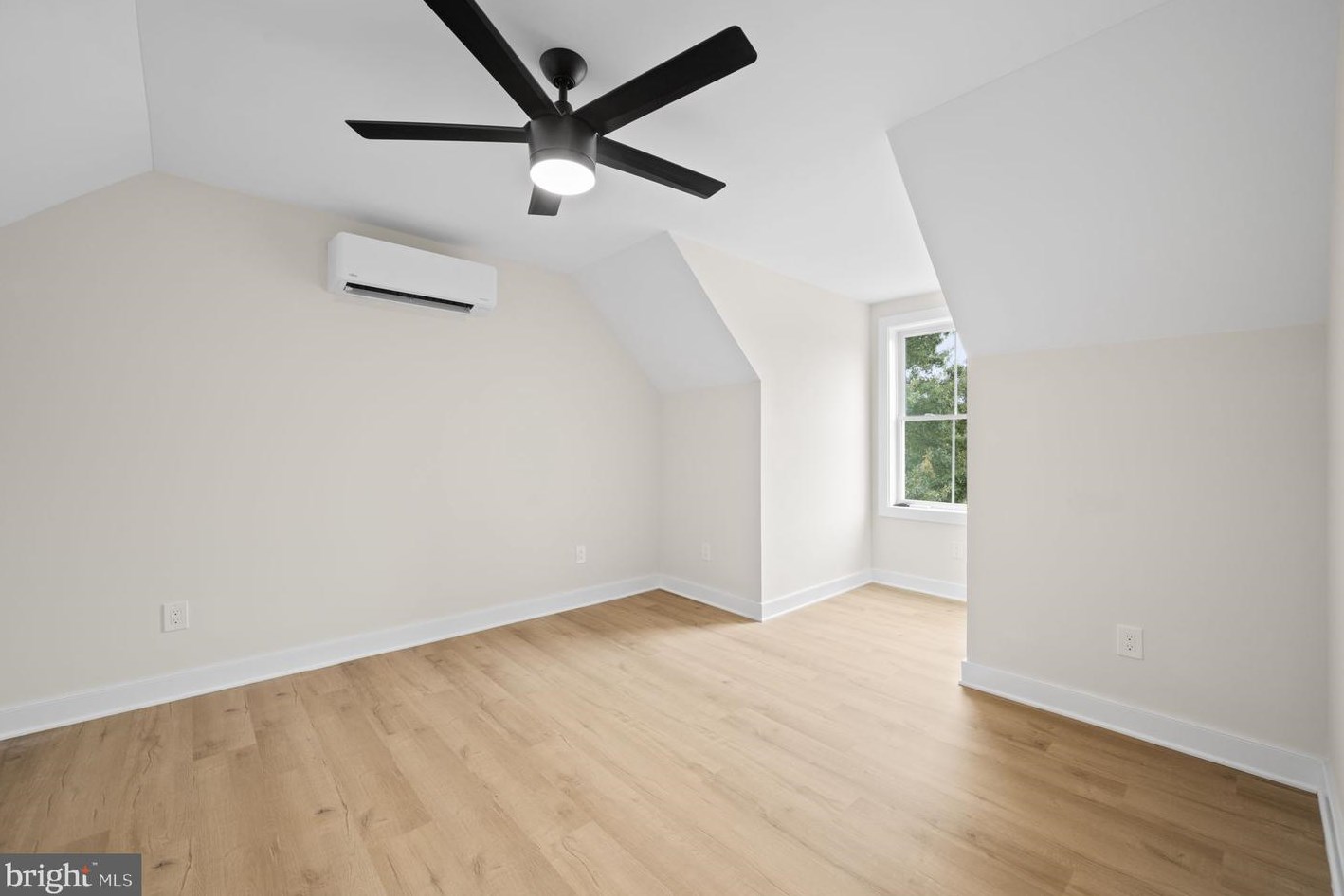 529 Old Middletown Rd, Media PA 19063-4429 exterior