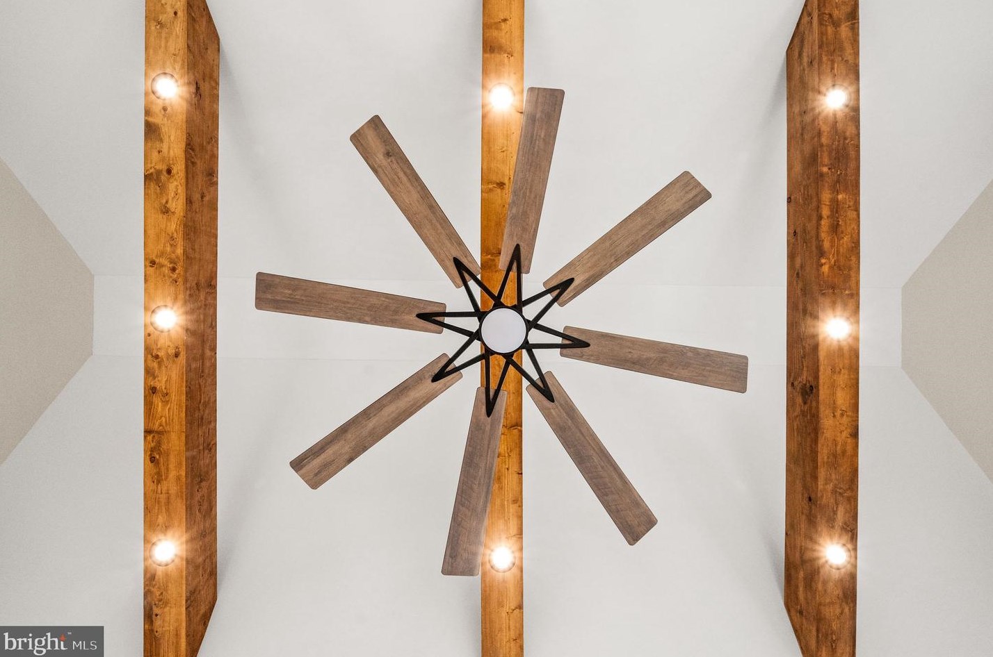 529 Old Middletown Rd, Media PA 19063-4429 exterior