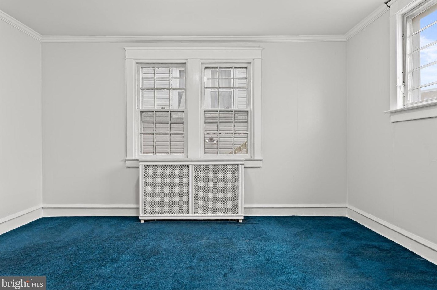 221 Barrington Rd, Upper Darby PA  19082-4217 exterior