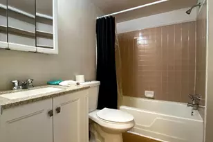 5200 Hilltop Dr, Brookhaven, PA 19015 - Photo 7