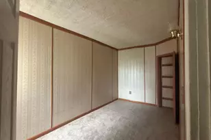 1110 E 11th St, Crum Lynne, PA 19022 - Photo 11