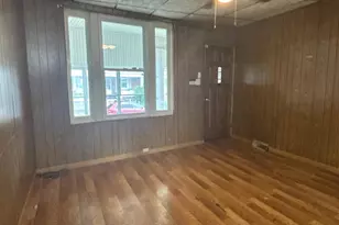 1110 E 11th St, Crum Lynne, PA 19022 - Photo 3