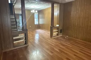 1110 E 11th St, Crum Lynne, PA 19022 - Photo 5