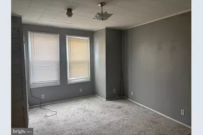 1115 E 11th Street, Crum Lynne, PA 19022 - Photo 9