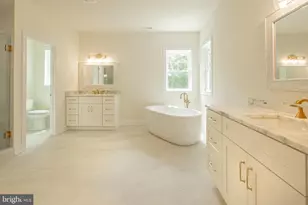 1687 O'Day Ln, Garnet Valley, PA 19060 - Photo 31