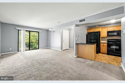 830 Putnam Boulevard #UNIT B, Wallingford, PA 19086 - Photo 3