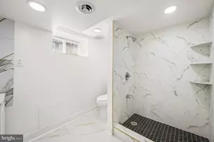 24 Sunshine Rd, Upper Darby, PA 19082 - Photo 31