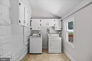 2013 Edgmont Ave, Chester, PA 19013 - Photo 13