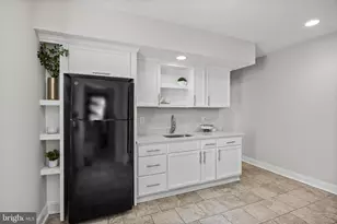 2013 Edgmont Ave, Chester, PA 19013 - Photo 9