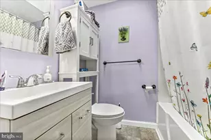 516 Edgewood Ave, Folsom, PA 19033 - Photo 11