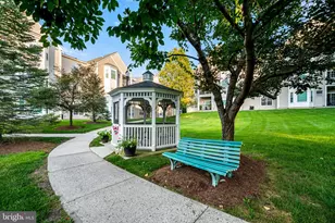 231 Creekside Dr, Brookhaven, PA 19015 - Photo 25