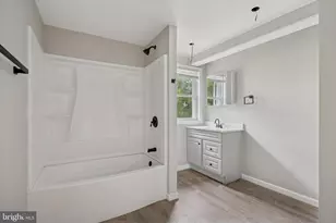 505 Fernwood Ave, Folsom, PA 19033 - Photo 9