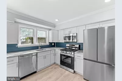 125 White Avenue, Marcus Hook, PA 19061 - Photo 9