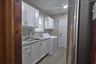 807 W 7th St, Chester, PA 19013 - Photo 23