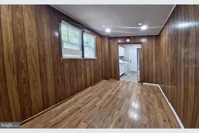 807 W 7th Street, Chester, PA 19013 - Photo 29