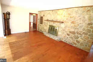 2734 Old Cedar Grove Rd, Broomall, PA 19008 - Photo 11