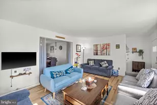 2025 S Sproul Rd, Broomall, PA 19008 - Photo 7