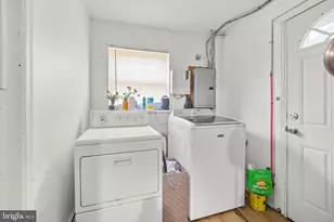 2025 S Sproul Rd, Broomall, PA 19008 - Photo 13