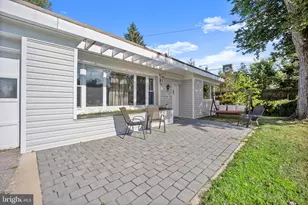 2025 S Sproul Rd, Broomall, PA 19008 - Photo 3