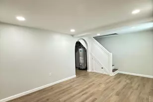 268 S Bayberry Ln, Upper Darby, PA 19082 - Photo 11