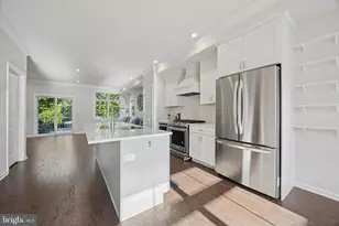 300 Rock Run Cir, Broomall, PA 19008 - Photo 5