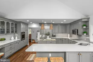 217 Jeffrey Ln, Newtown Square, PA 19073 - Photo 11