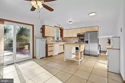 18 Cobblestone Lane, Aston, PA 19014 - Photo 11