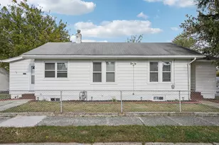 1001 Sunset St, Marcus Hook, PA 19061 - Photo 3