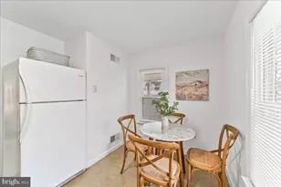 929 Crystle Rd, Aston, PA 19014 - Photo 9