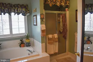 72 Overlook Cir, Garnet Valley, PA 19060 - Photo 17