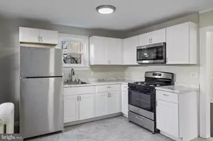 2003 Edgmont Ave, Chester, PA 19013 - Photo 23