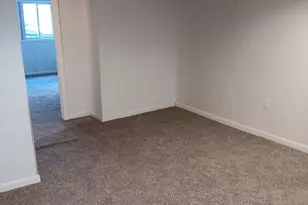 1027 Windsor Rd, Collingdale, PA 19023 - Photo 17