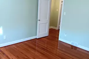 1027 Windsor Rd, Collingdale, PA 19023 - Photo 11