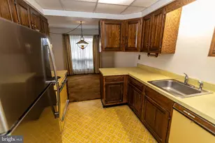 987 Putnam Blvd, Wallingford, PA 19086 - Photo 7