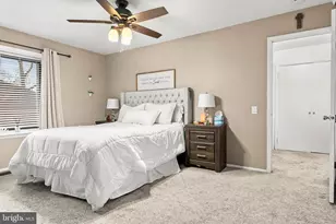 2201 Aspen Cir, Springfield, PA 19064 - Photo 9