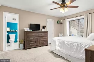 2201 Aspen Cir, Springfield, PA 19064 - Photo 11