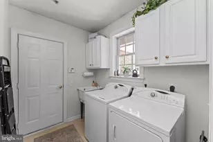 121 Camelot Ln, Newtown Square, PA 19073 - Photo 17