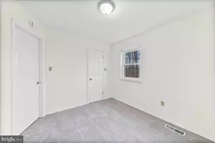 183 Bishop Dr, Aston, PA 19014 - Photo 15