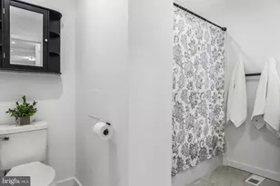 124 Washington Ave, Upper Chichester, PA 19014 - Photo 11