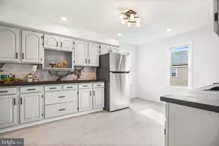 124 Washington Ave, Upper Chichester, PA 19014 - Photo 13