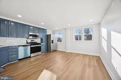 274 N Oak Ave, Clifton Heights, PA 19018 - Photo 3